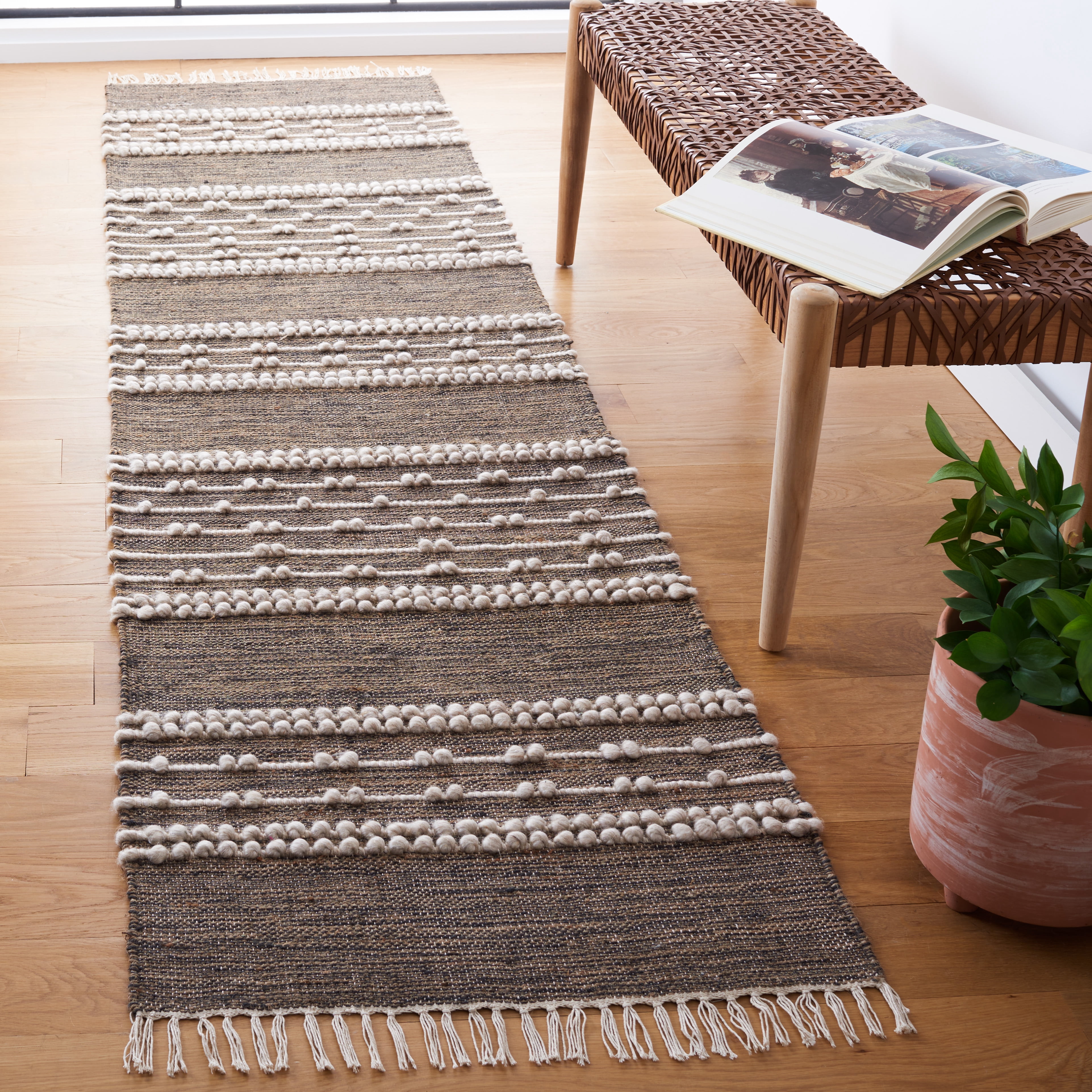SAFAVIEH Natural Fiber Sylvester Striped Runner Rug, Natural/Beige, 2'3" x 9'