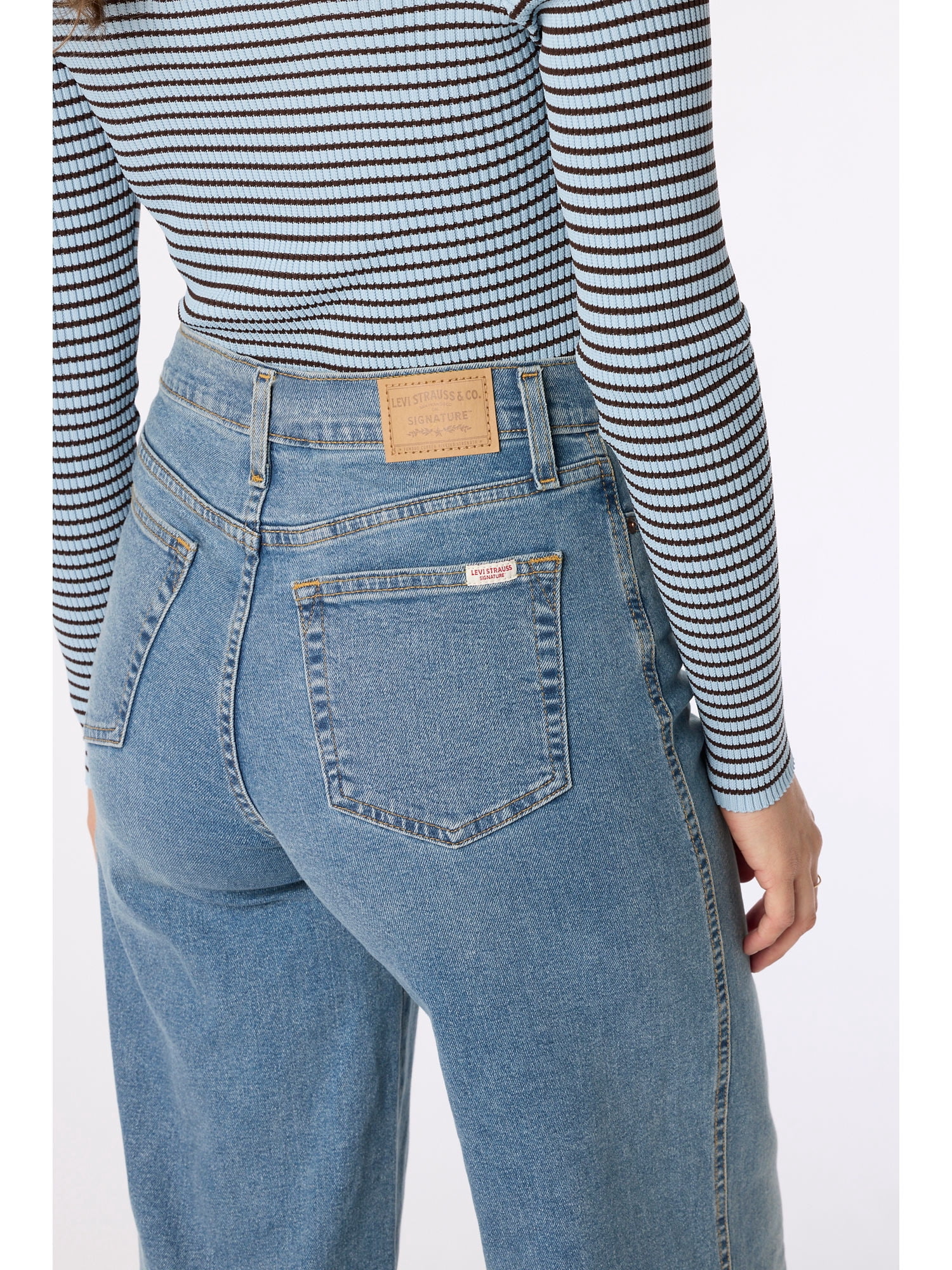 Levi Strauss Signature Women's and Women's Plus Vintage Wide Leg Crop Jeans