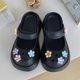 thumbnail image 1 of Zapatos creativos con agujeros Baotou con flores, suela gruesa, ropa de verano, zapatillas de playa para mujer, sandalias de playa antideslizantes de EVA, 1 of 6