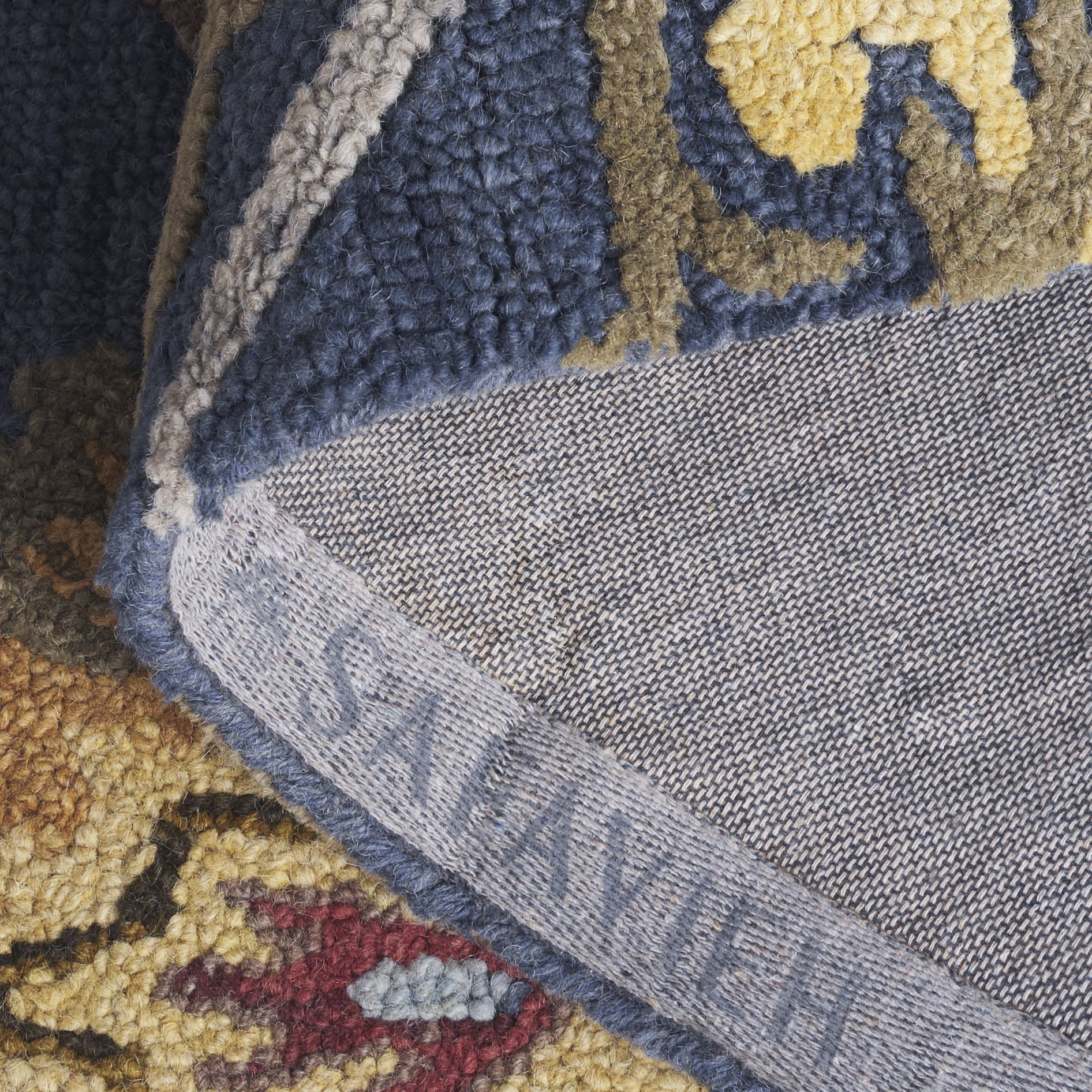 Safavieh Blossom Lennon Floral Wool Area Rug, Navy/Multi, 9' x 12' Oval