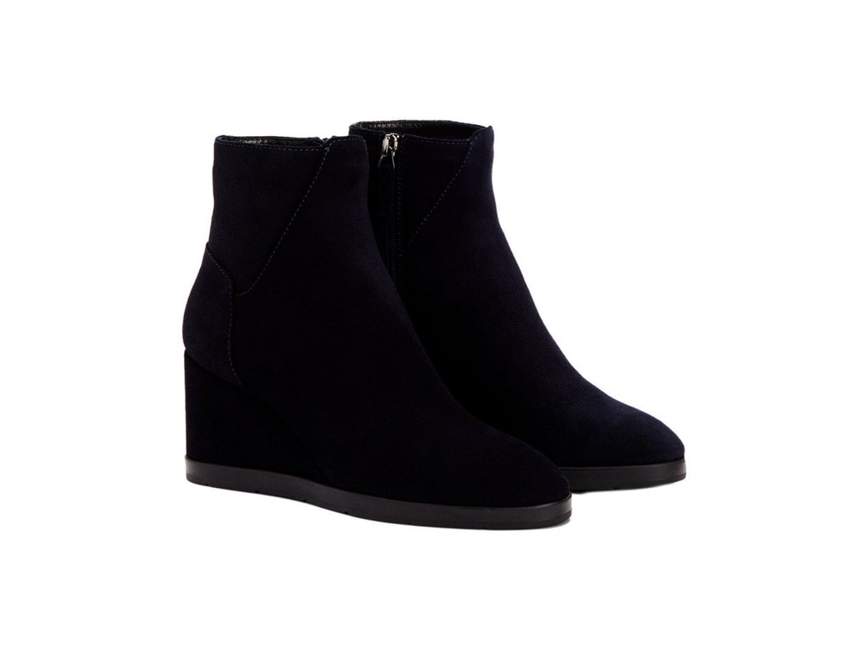 aquatalia jaelynn wedge ankle boots