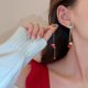 thumbnail image 2 of Pendientes largos con borlas de Papá Noel móviles para mujer Navidad, 2 of 5