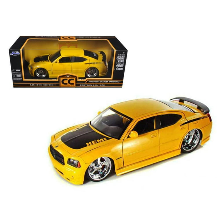 2006 Dodge Charger R/T Daytona Hemi Yellow 1/18 Diecast Model Car