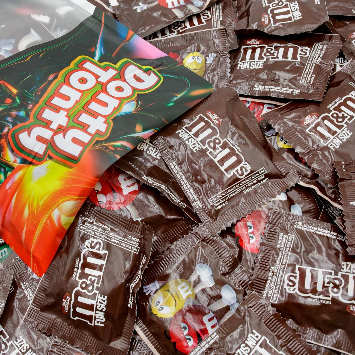 M&M'S Milk Chocolate Bundle 3 lb – Bulk Candy in Resealable Bag, M&Ms Individual Fun Size Packs (72 Pieces)