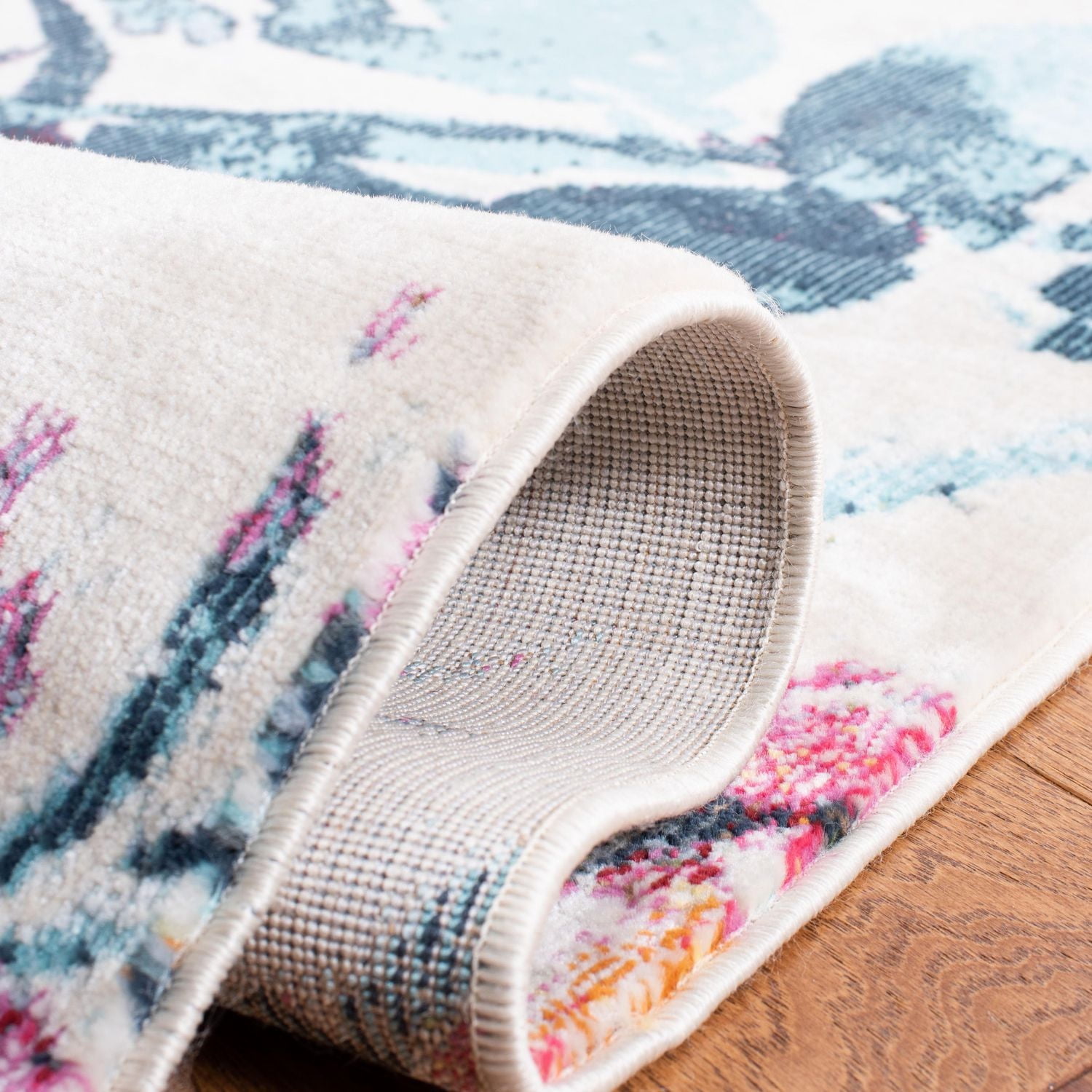 SAFAVIEH Lillian Hadi Floral Brushed Area Rug