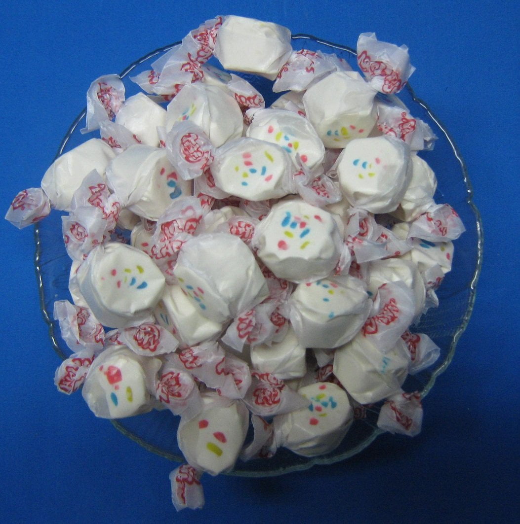 Frosted Cupcake Flavored Taffy Town Salt Water Taffy 1 Pound