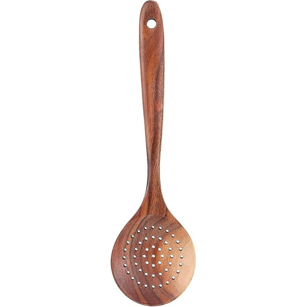 Colador y cuchara ranurada, cuchara de madera, cucharón con cucharón para cocinar en la cocina