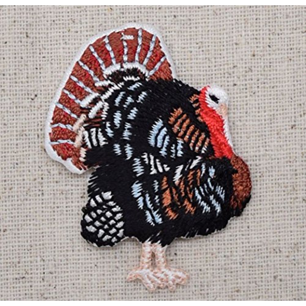 Wild Turkey Bird Fowl Hunting Facing Right Iron on Embroidered Patch