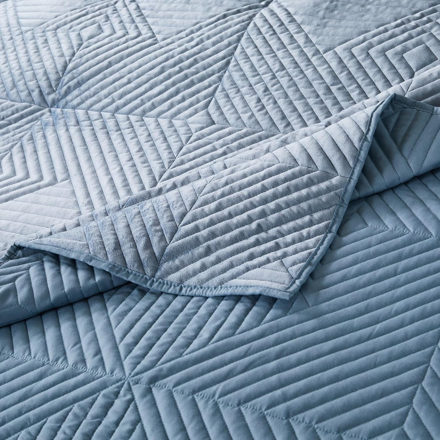 Barefoot Bungalow Riviera Velvet Finely Stitched Modern Quilt Set, Spa Blue, 3-Piece Full/Queen