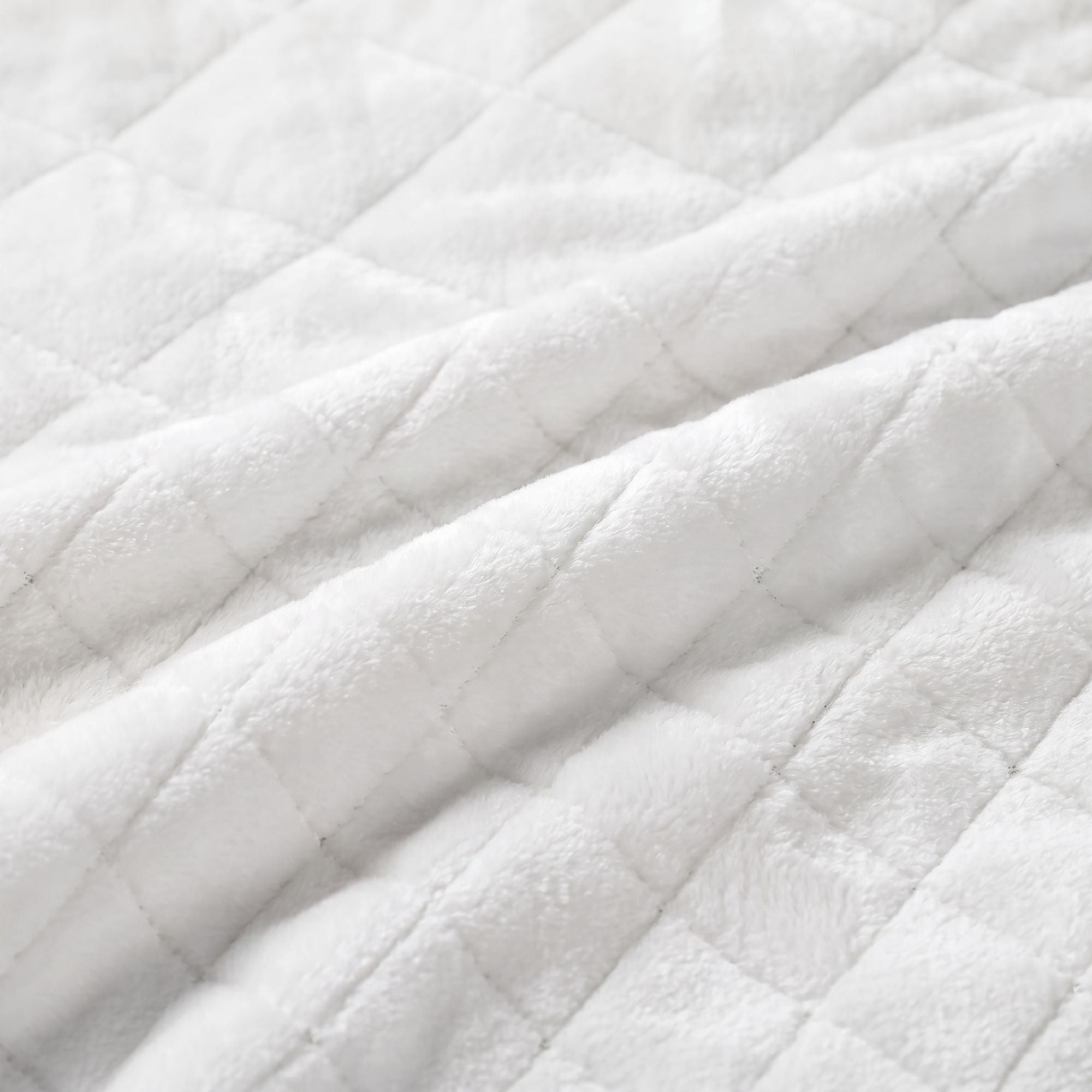 Superior Holly Grid Fluffy Fleece Blanket, King Size, White