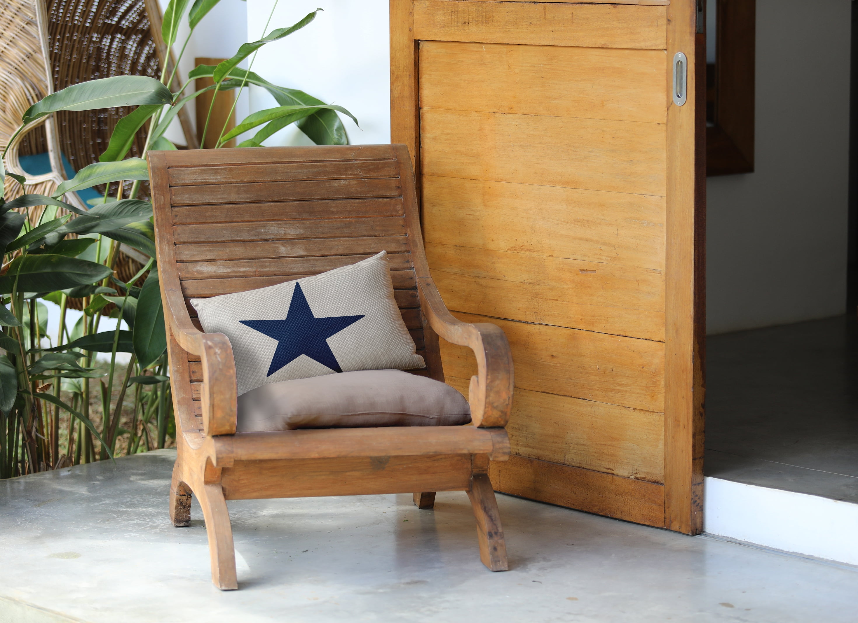Simply Daisy 14" x 20" Big Star Nautical Indoor/Outdoor Throw Pillow