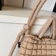 thumbnail image 3 of Bolso Mano Acolchado para Mujer Cruzado Viajes (caqui), 3 of 9