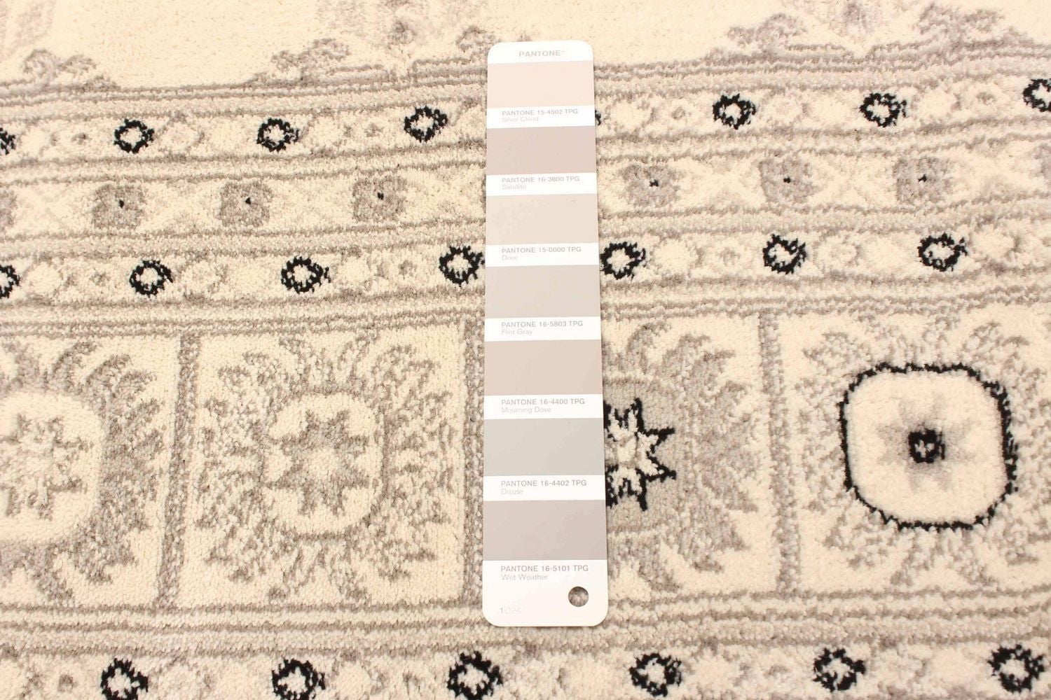 Tekke Oriental Area Rug for Living Room