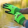 thumbnail image 6 of SMITH'S MR. CRAPPIE 51367 SLAB SLANGER CUT-RESISTANT GLOVES GREEN, 6 of 10