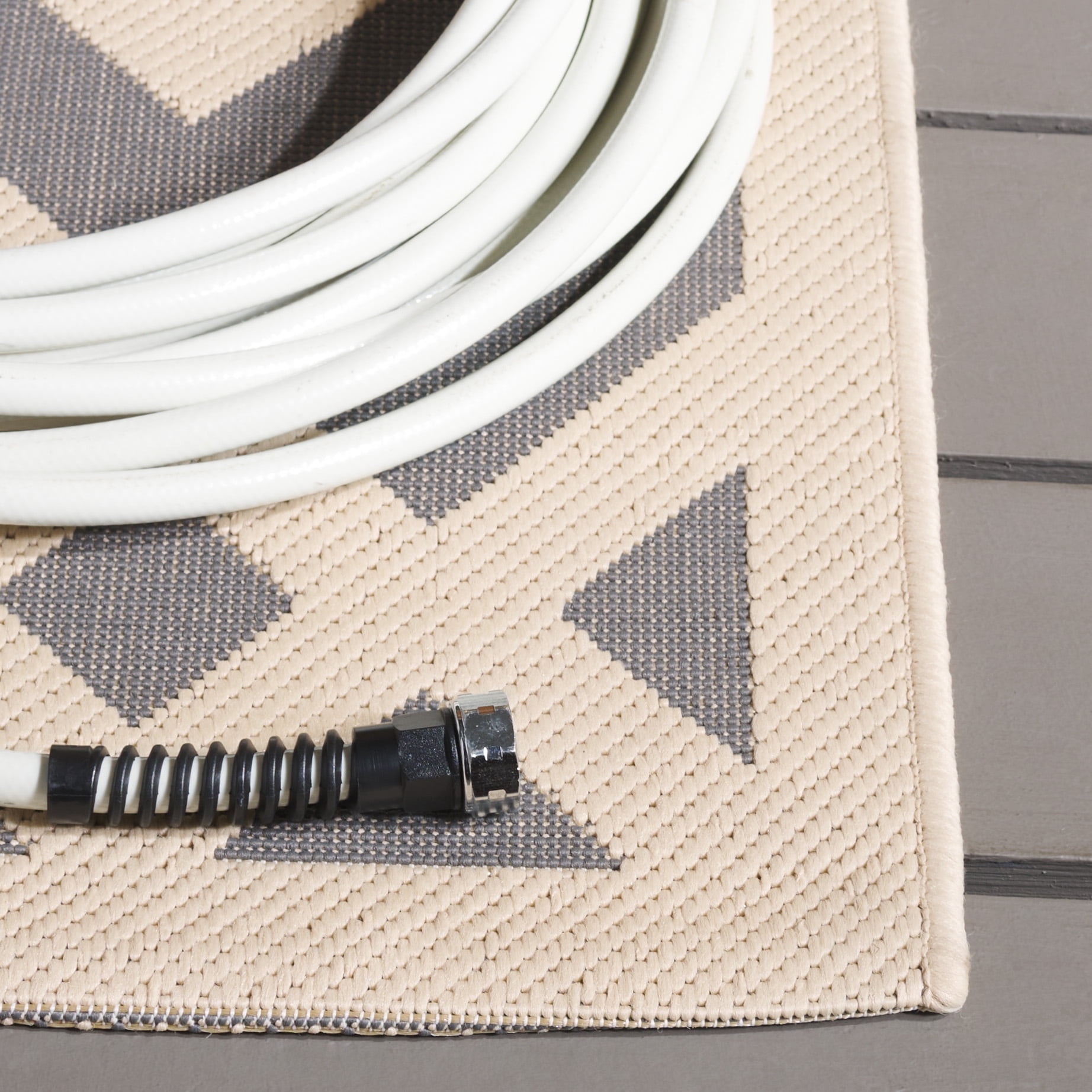 Safavieh Courtyard Alvin Geometric Indoor/Outdoor Area Rug, Gray/Bone, 5'3" x 5'3" Square