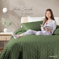 thumbnail image 3 of Colcha Dreamlab Trébol Verde Seco Capitonado Hipoalergénico Queen Size Ultra Suave para Cama, 3 of 8