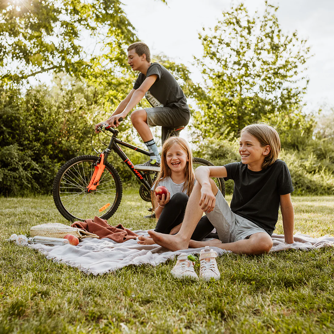 Tickless Active - for outdoor activites | Chemical Free, Ultrasonic, Natural Tick Repellent for all ages - Green