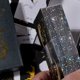 thumbnail image 3 of Tarot de Luna Nueva, caja de regalo de papel de plata de alta calidad en inglés completo, tarjeta de tarot con medalla de oro de papel láser de tapa dura, 3 of 5