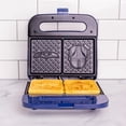 thumbnail image 5 of Uncanny Brands Mandalorian Waffle Maker - Bounty Hunter & Baby Yoda Waffles - Aparato de cocina Star Wars, 5 of 5