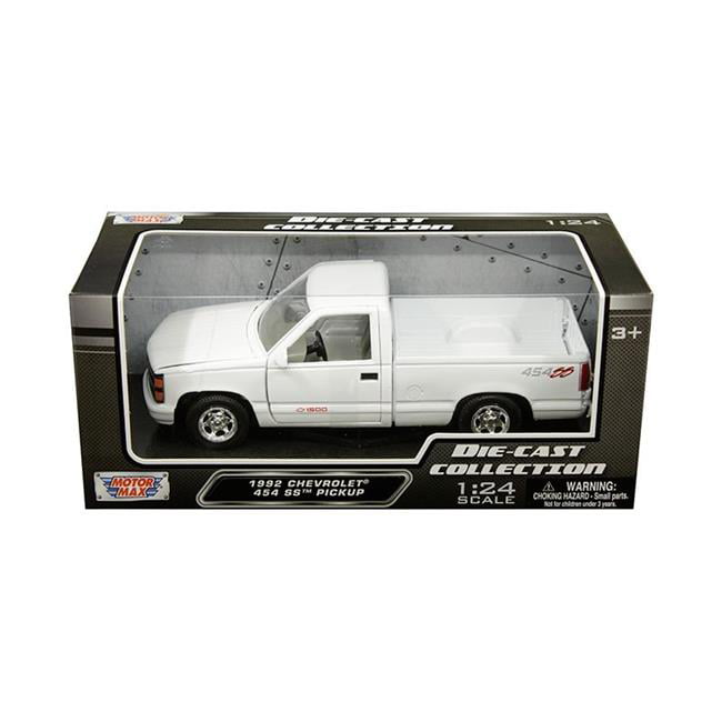 White 1/24 Scale diecast model 1992 Chevy 454 SS Pickup Truck.