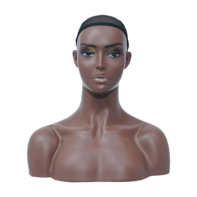 Cabeza de maniquí femenino con hombros, soporte para peluca, gafas, bufandas, sombreros y joyas.