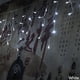 thumbnail image 5 of Guirnalda de luces navideñas para exteriores, guirnalda de luces LED con forma de carámbano, 4 metros de caída, 0,3-0,5 m, para bodas, fiestas y Año Nuevo, 5 of 5