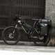 thumbnail image 1 of Alforjas de bicicleta a prueba de agua 25L Bolsa de maletero de asiento trasero duradero para bicicleta Alforjas de sillín trasero de bicicleta Negro 1 Macarena Paquete de soporte trasero para bicicleta, 1 of 8