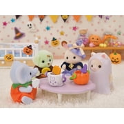 Calico Critters Trick or Treat Parade, Limited Edition Seasonal Halloween Set with 5 Collectible Figures and Costume Accessories