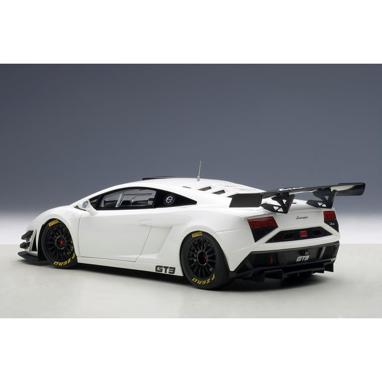 Lamborghini Gallardo GT3 FL2 2013 White 1/18 Model Car by Autoart