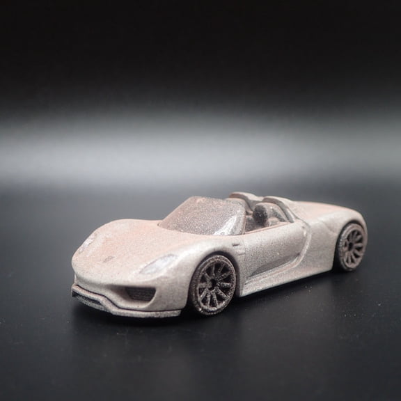 Open Box 2013-2015 PORSCHE 918 SPYDER SUPER CAR ABANDONED 1:64 SCALE DIECAST MODEL CAR