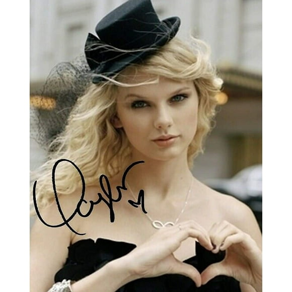 Swift, Taylor 8.5 x 11 Photo