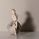 thumbnail image 2 of Figura elegante de resina con encanto de bailarina de ballet, estatua para estantería de escritorio o mesa. H, 2 of 6