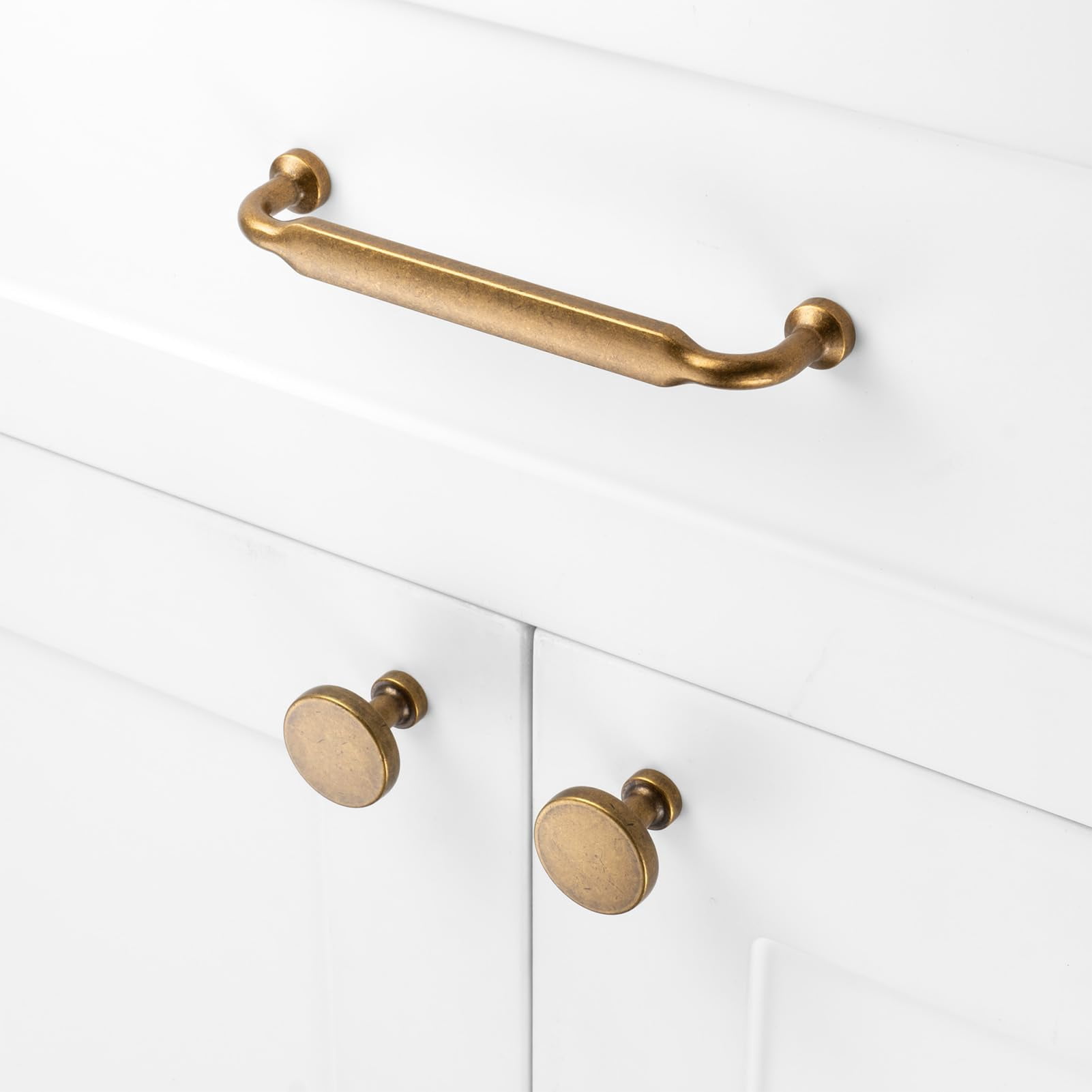 10 Pack 1-1/4 Inch Antique Brass Cabinet Knobs Vintage Brass Drawer Knobs Round Brass Cabinet Pulls, ZK2302 Kitchen Hardware for Cabinets Drawers Bedroom Dresser Cupboard Bathroom Vanity Closet