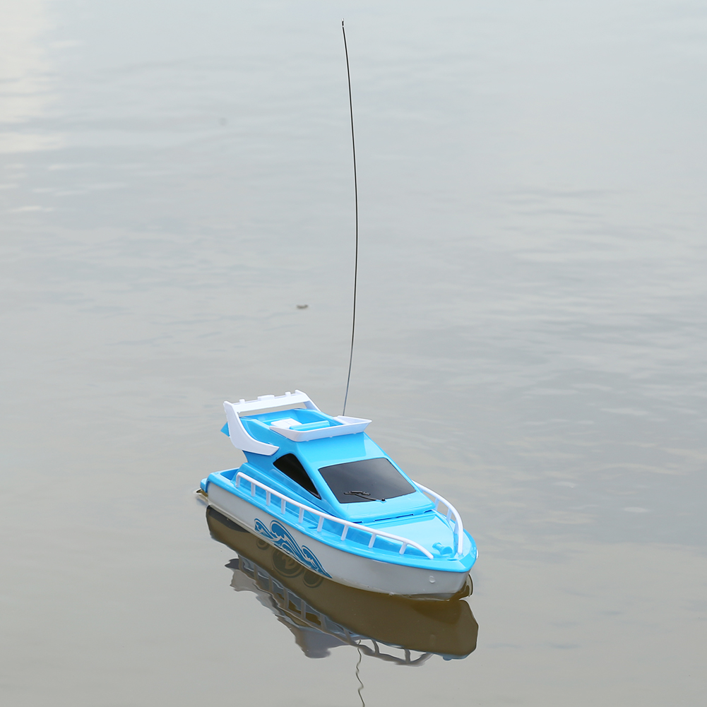 STOTOY RC Boat Toy for Pools & Lakes, Fast Kuwait