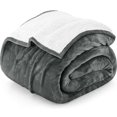 thumbnail image 1 of Manta Utopia Bedding Sherpa King, color gris, 229 x 259 cm, 1 of 7