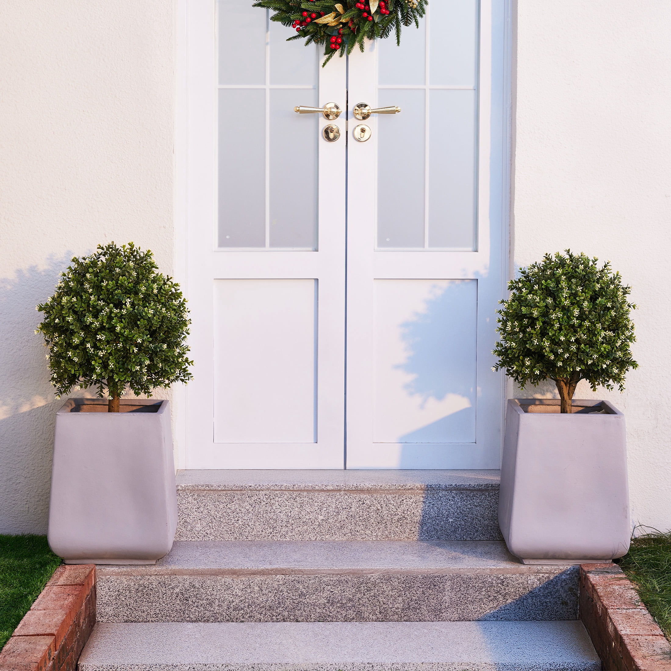 DR.Planzen 16'' Artificial Boxwood Topiary Ball Plant with White Flowers, Fake Flowering Shrub with Ground Spike, UV Resistant Faux Outdoor Greenery for Garden Porch Decor