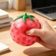 thumbnail image 5 of Pelota Antiestrés con Forma de Tomate y Bolitas de Agua: Un Adorable Juguete Sensorial para Aliviar La Ansiedad, Una Pelota Suave para Niños y Adultos, Ideal para Apretar En El Escritorio o Como Recu, 5 of 7