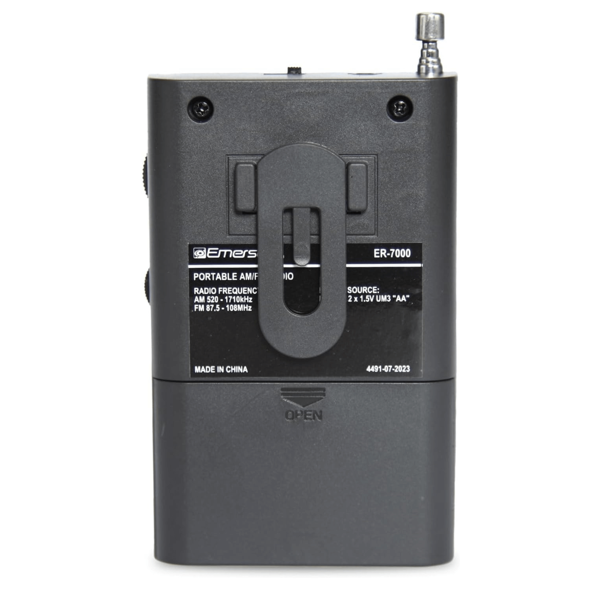 Emerson ER-7000 Portable AM/FM Radio with Belt Clip photo 4