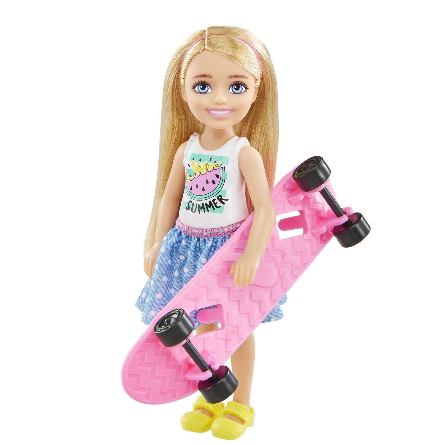 Barbie Backyard Fun Gift Set with 2 Barbie Dolls, Chelsea Doll, Pet Puppies, Bicycle, Skateboard, Game Table & Accessories