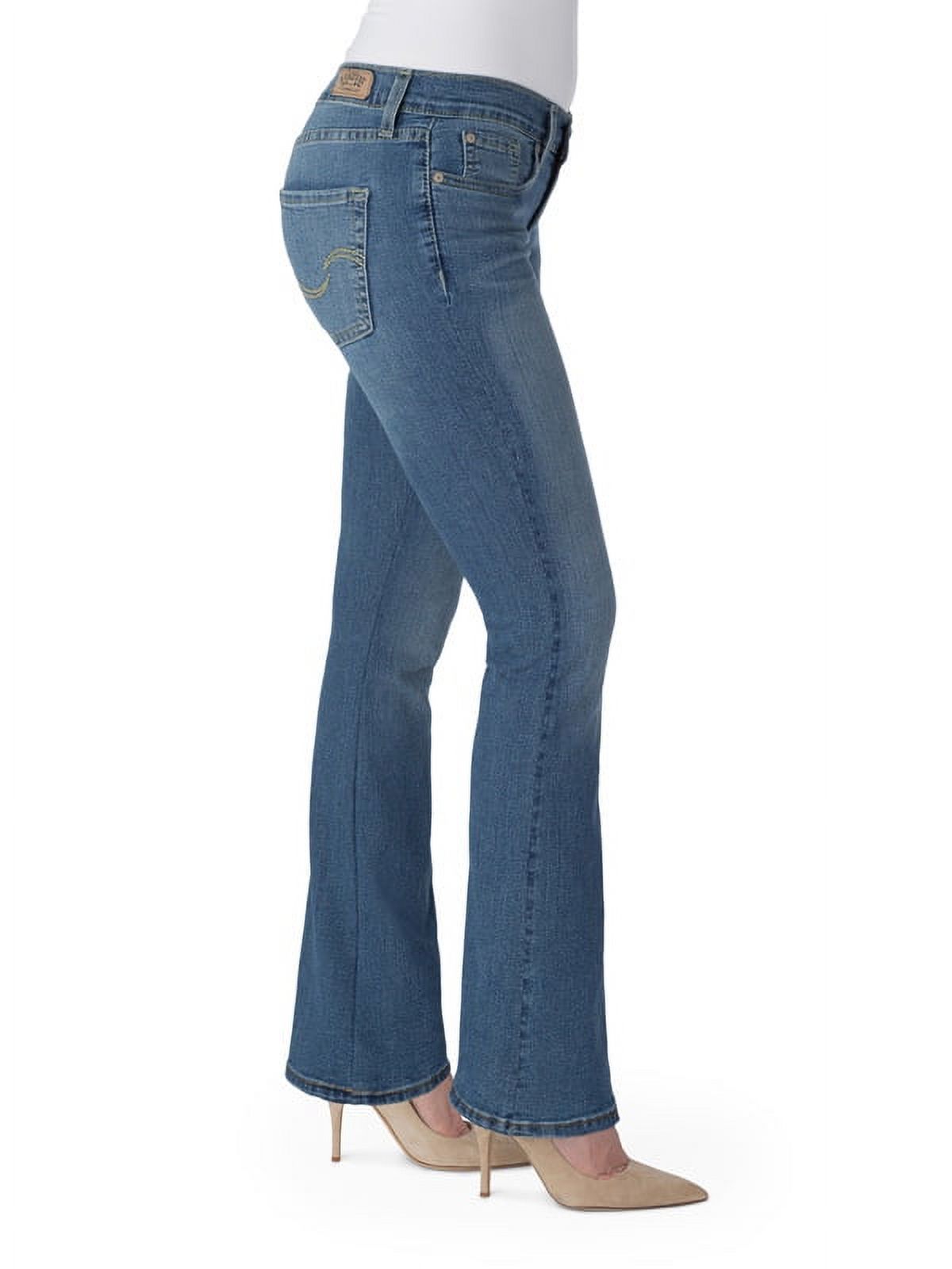Levi Strauss Signature Women s Curvy Bootcut Jeans Walmart