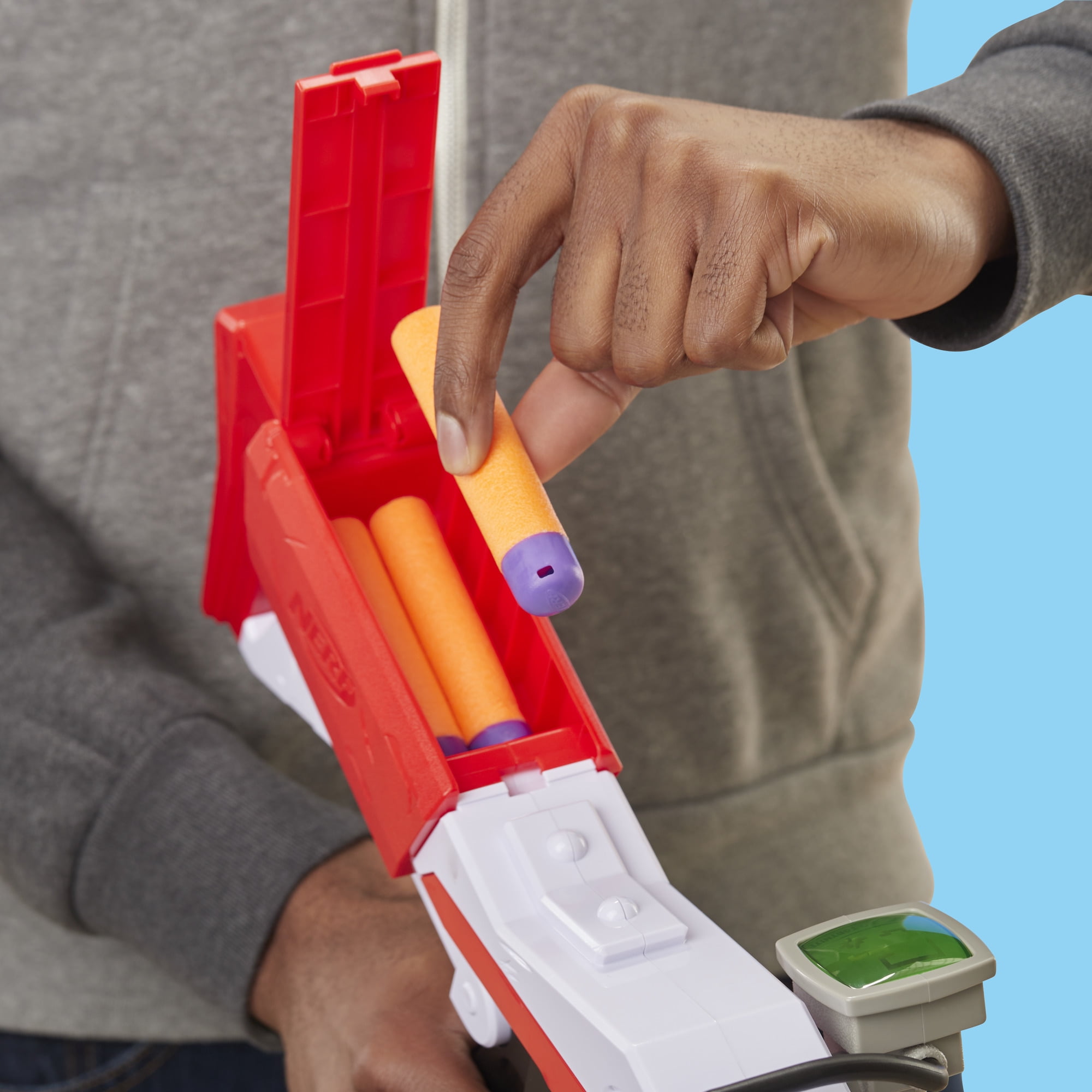 NERF Fortnite Ts Blaster - Pump Action Dart Blaster, 8 Official Mega  Fortnite Darts, Dart Storage Stock - for Youth, Teens, Adults