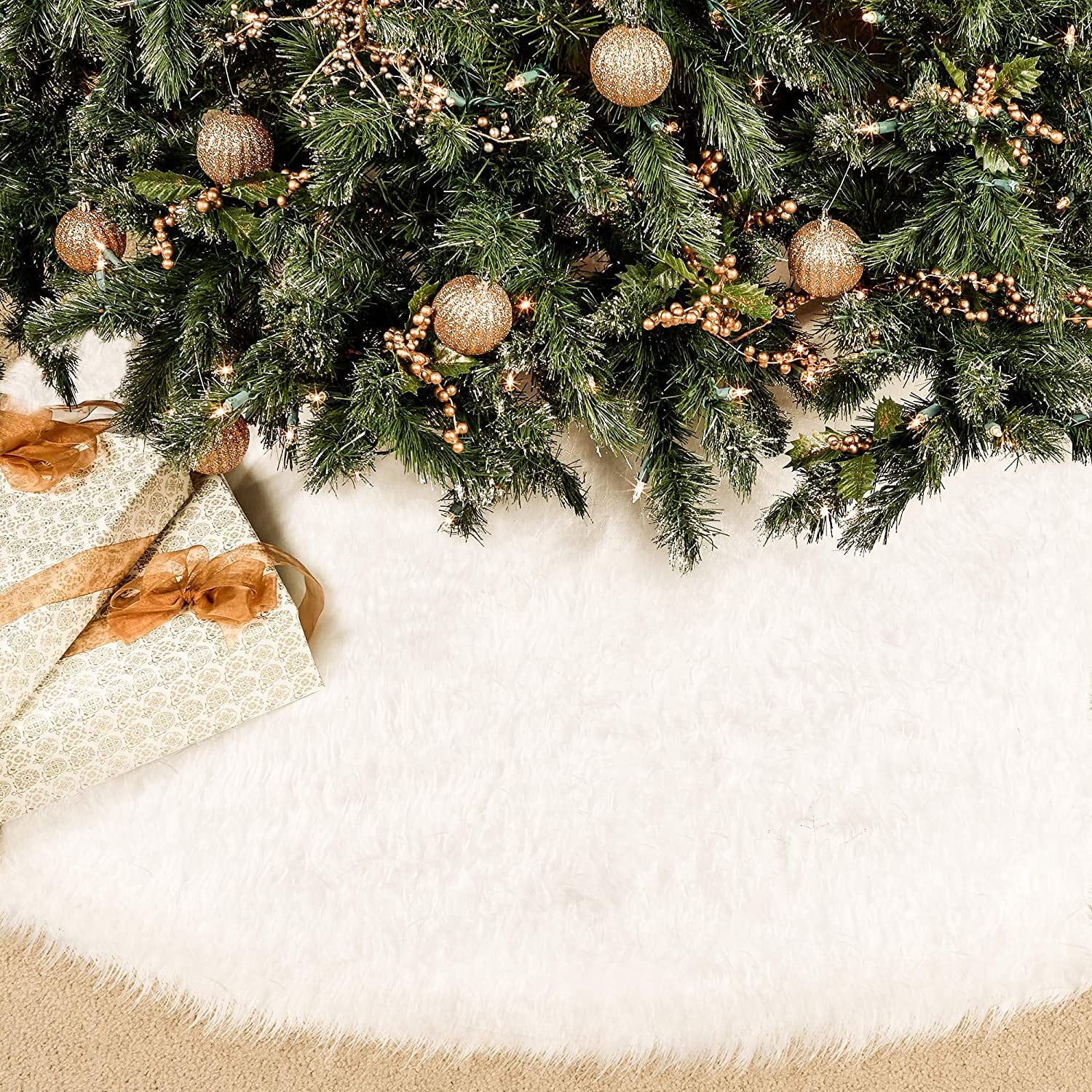 Christmas Tree Skirt 60 inch White Faux Fur 