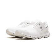 On WOMENS Cloud 6 WMNS White White 3WF10061200 from Stadium Goods