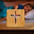 thumbnail image 4 of Lámpara de noche religiosa con cruz de Jesús, lámpara de mesa de madera de Jesús, colores cálidos, 4 of 5
