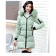 thumbnail image 1 of Chaqueta de algodón con cuello de piel grande para mujer en invierno, chaqueta de algodón de moda de corte entallado de longitud media a larga, 1 of 6