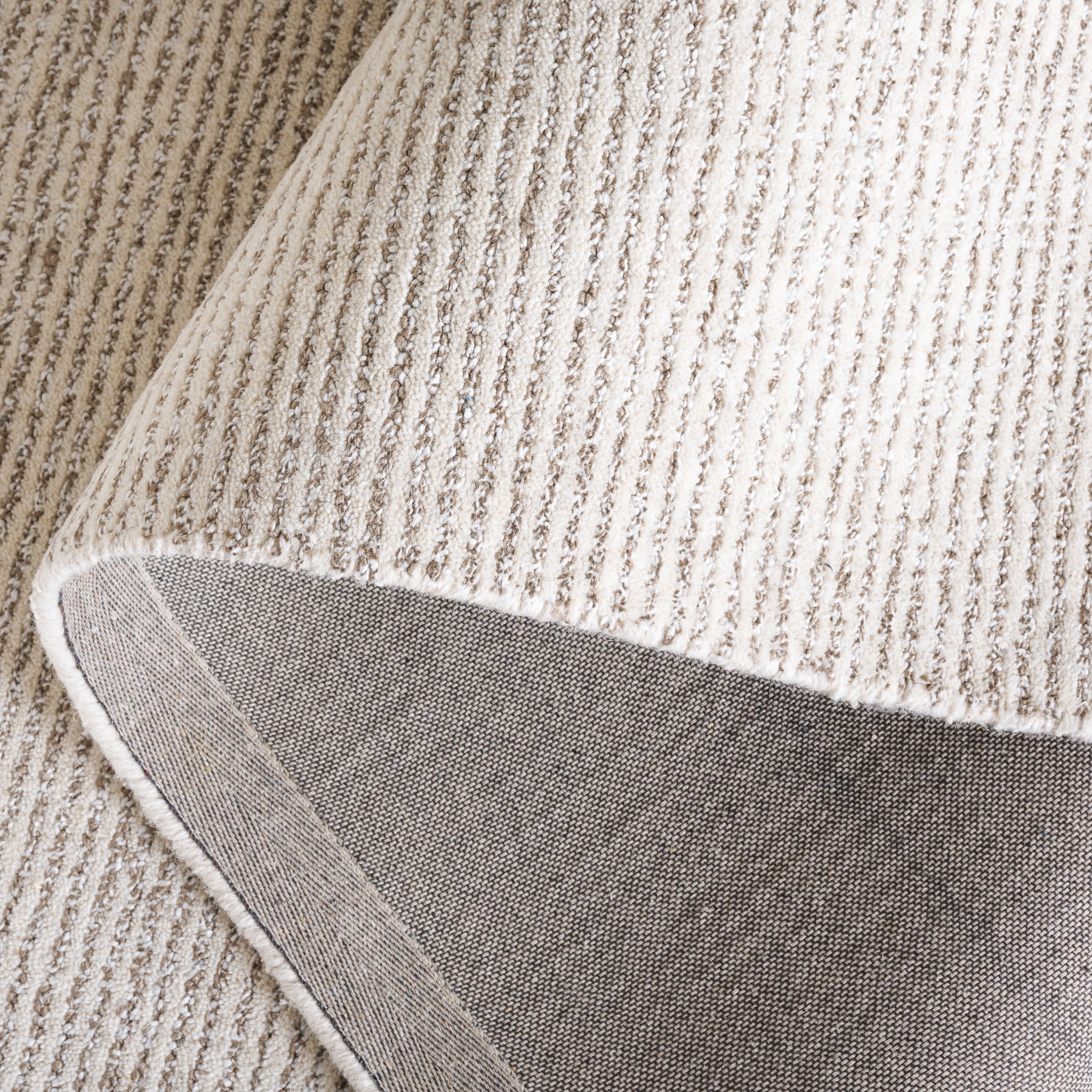 SAFAVIEH Abstract Rumen Solid Color Area Rug, Ivory/Taupe, 4' x 6'