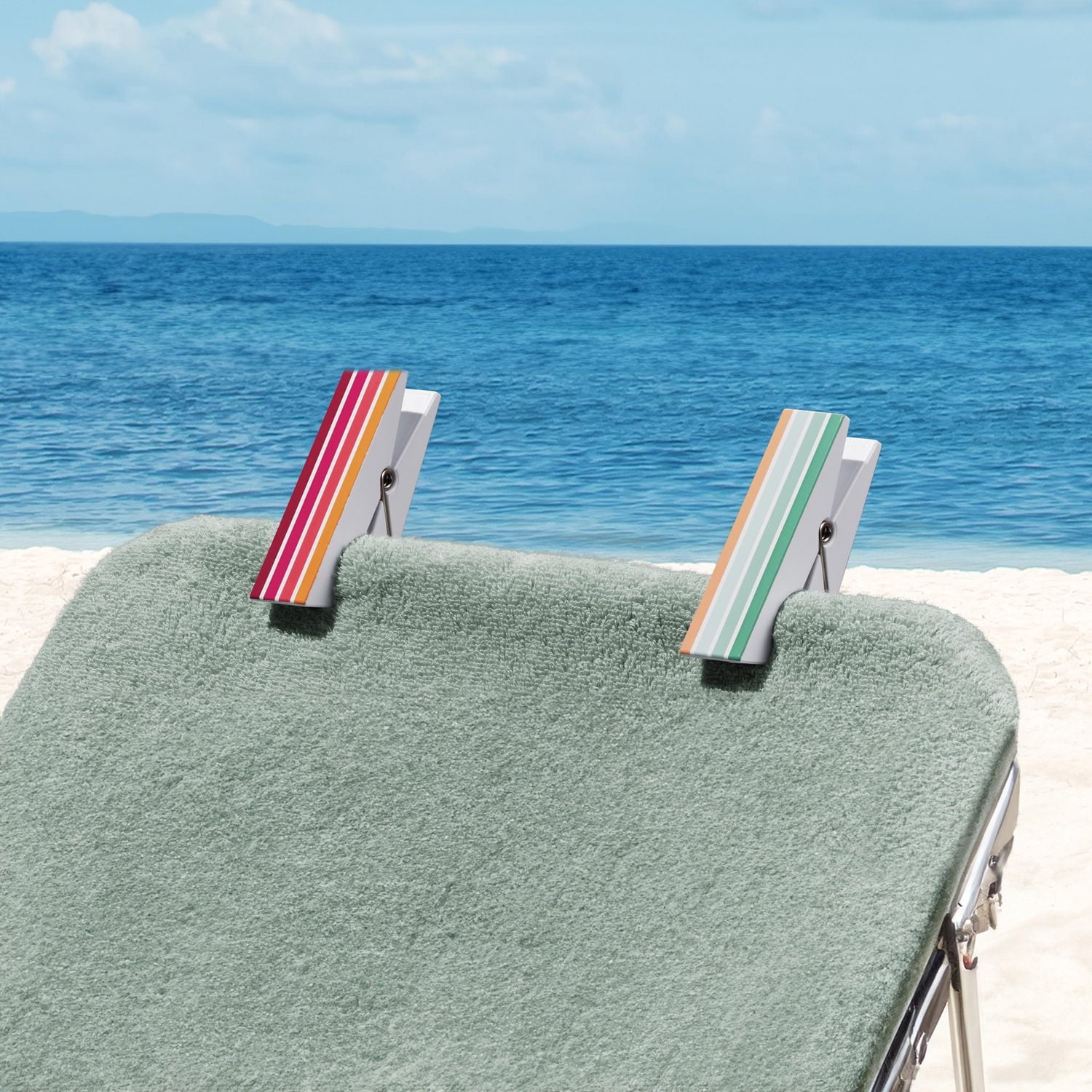 MS BEACH TOWEL CLIP - WARM STRIPE DESIGN
