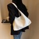 thumbnail image 5 of Bolso de Mano de Cuero Suave para Mujer Kuymtek Versátil, 5 of 8