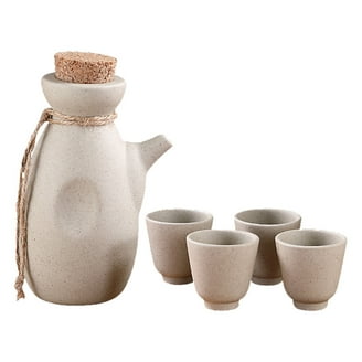 Kagetsu Sake Set 5 fl oz Tokkuri Bottle with Two 1.5 fl oz Sake