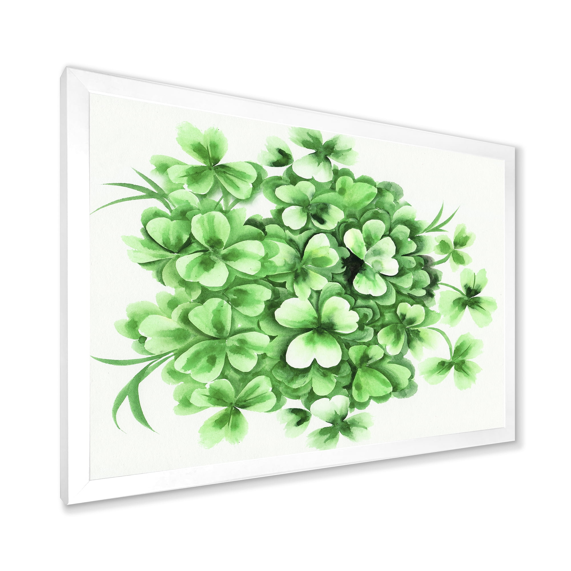 Designart 'Green Vintage Leaves of Shamrock' Traditional Framed Art Print